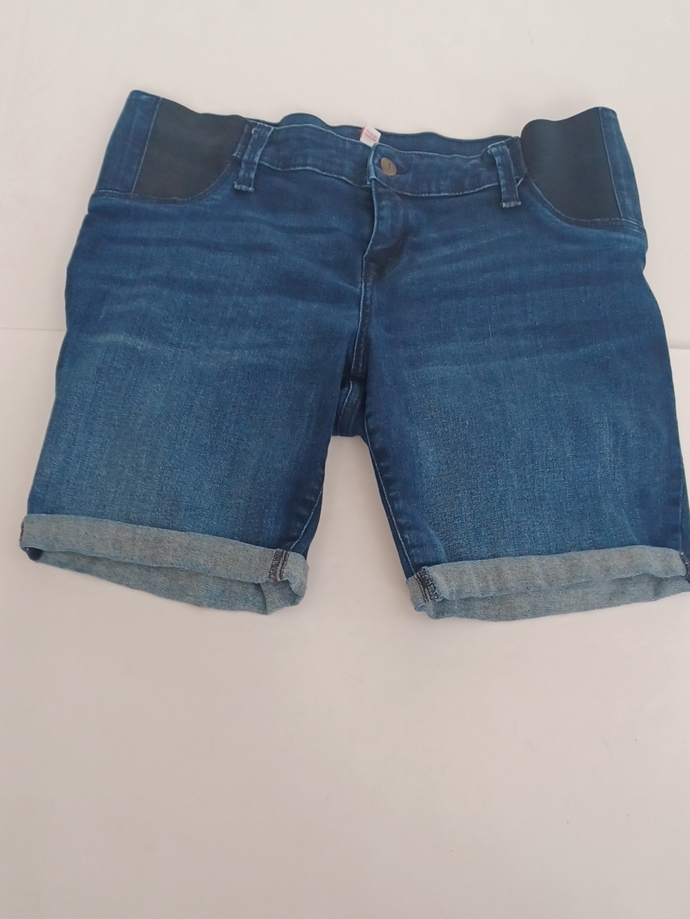 Isabel Maternity Bermuda Shorts Sz.12. L.8.5" .Slight Nub On Back Last Pic.